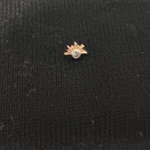 BLVA Sunburst 14k gold with blue diamond